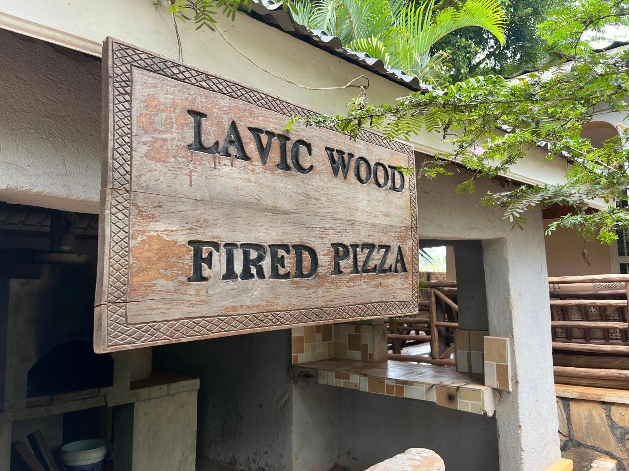 Lavic Country Resort Adjumani 外观 照片